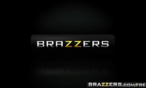 Brazzers.com - large mambos occurring - (lauren phillips, lena paul) - trailer advance showing