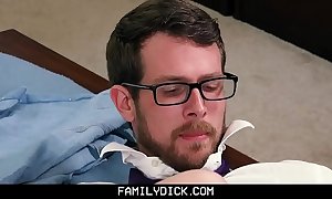 FamilyDick - Setal Daddy Barebacks Cute Sponger